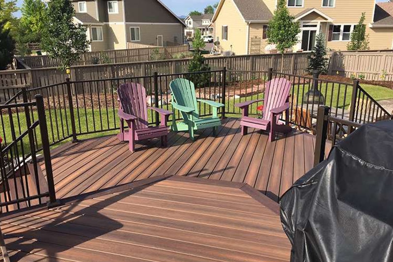 Long lasting outdoor composite deck